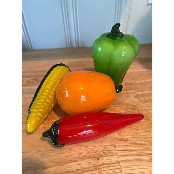 Hand Blown Glass Vegetables Set of 4 - Orange Pumpkin Red Chili Green Bell Peppe - Picture 2 of 16